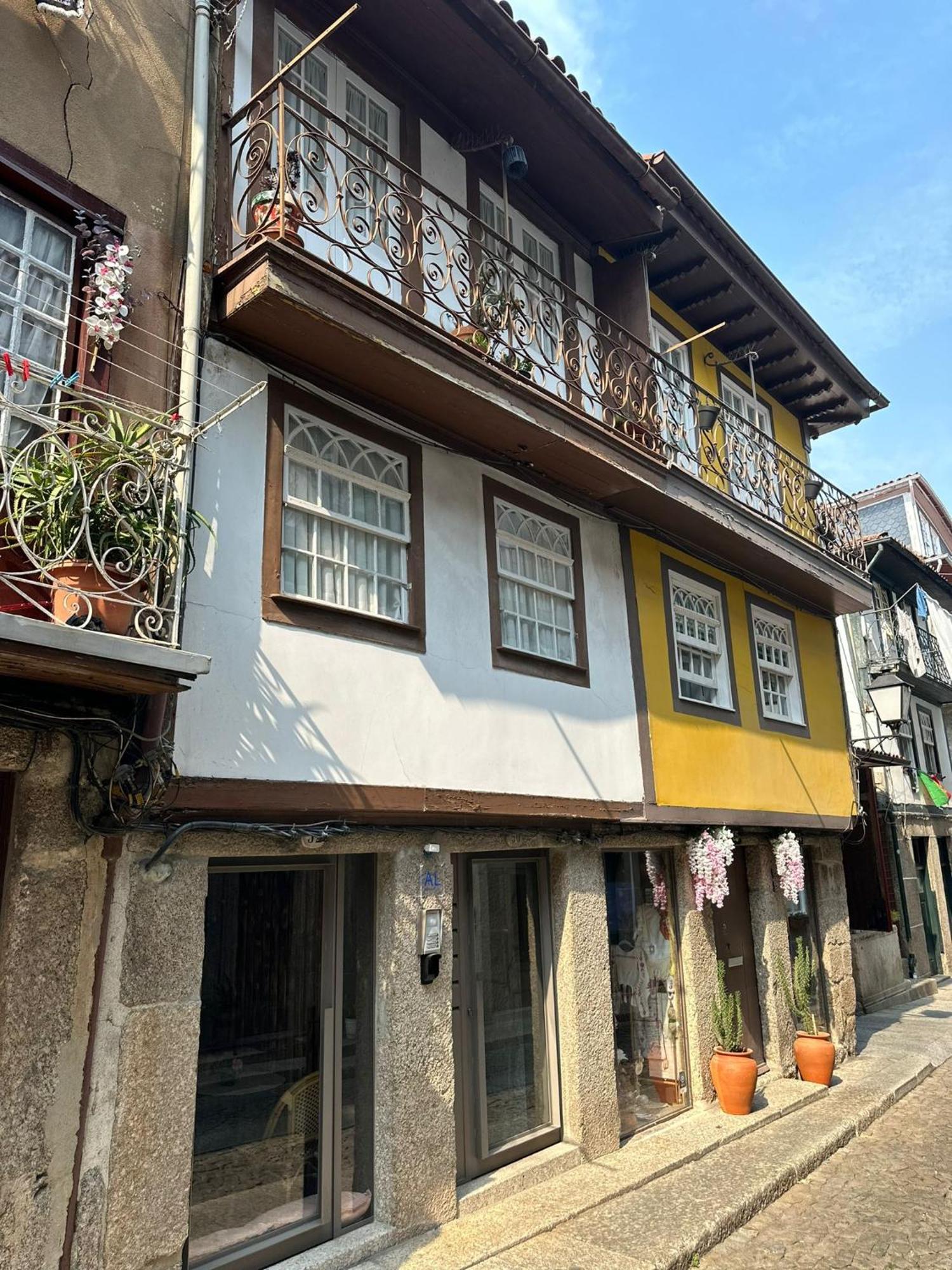 Casa Velhinha - Design, Culture And Comfort In Guimaraes Exterior photo